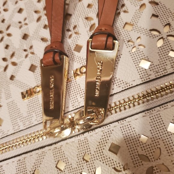 (SOLD) Michael Kors Rhea Backpack - Picture 5 of 8